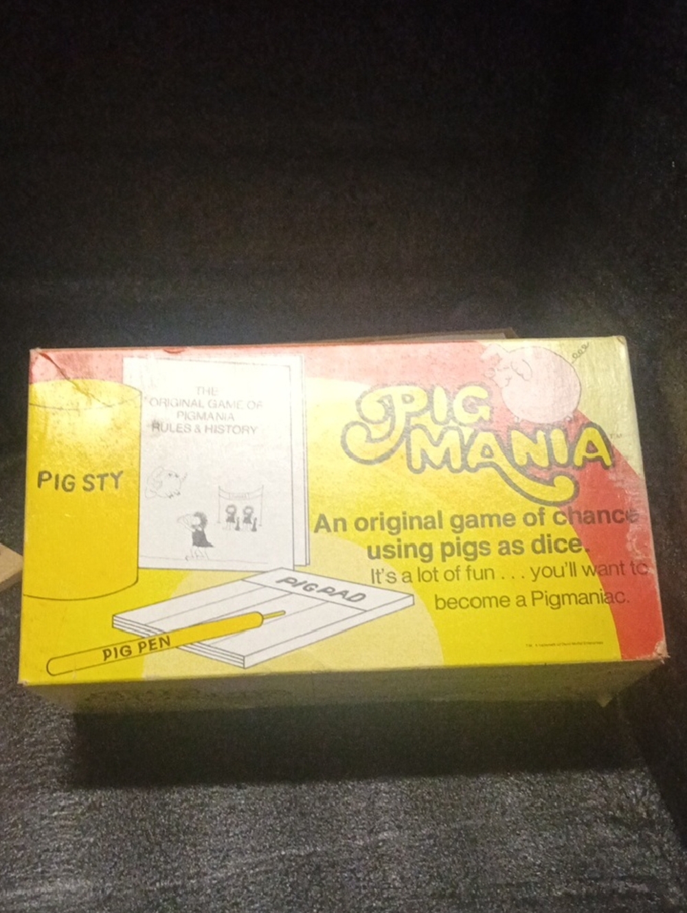 1977 Pig Mania Vintage Board Game Box - Rubber Pig Dice